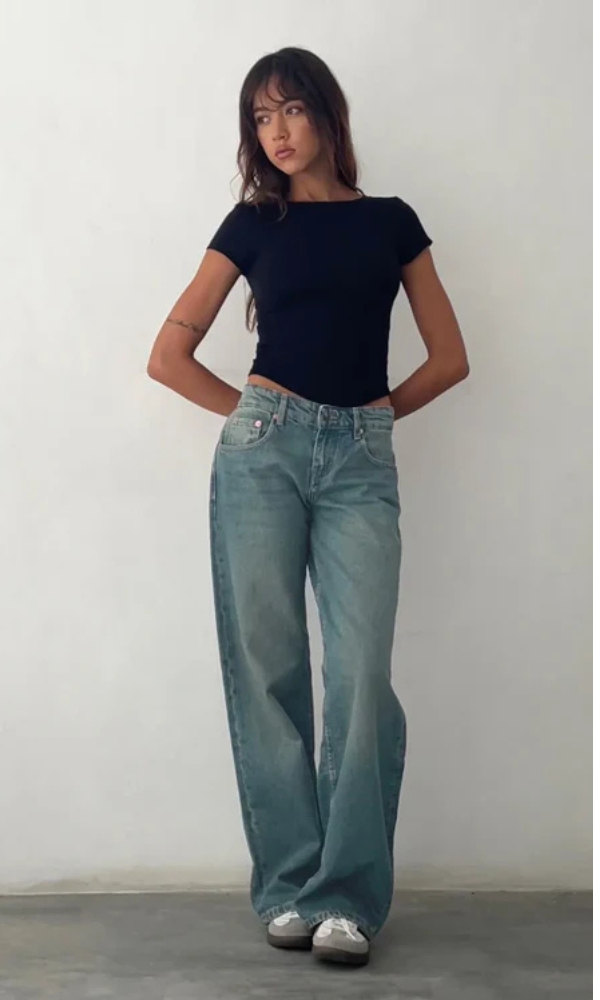 Low Rise Straight Jeans