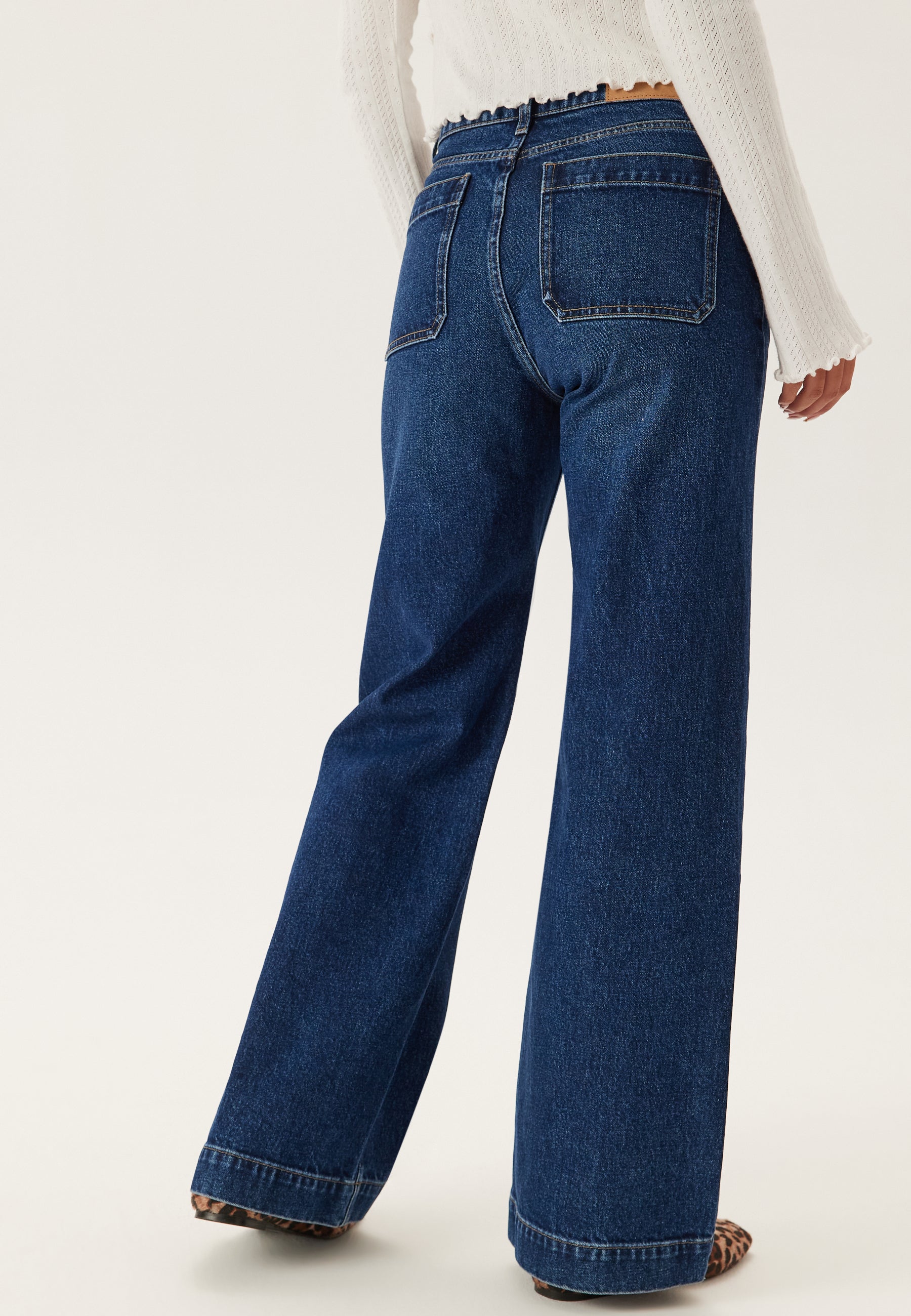 Front Pocket Flare Jeans