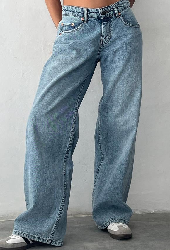 Low Rise Straight Jeans