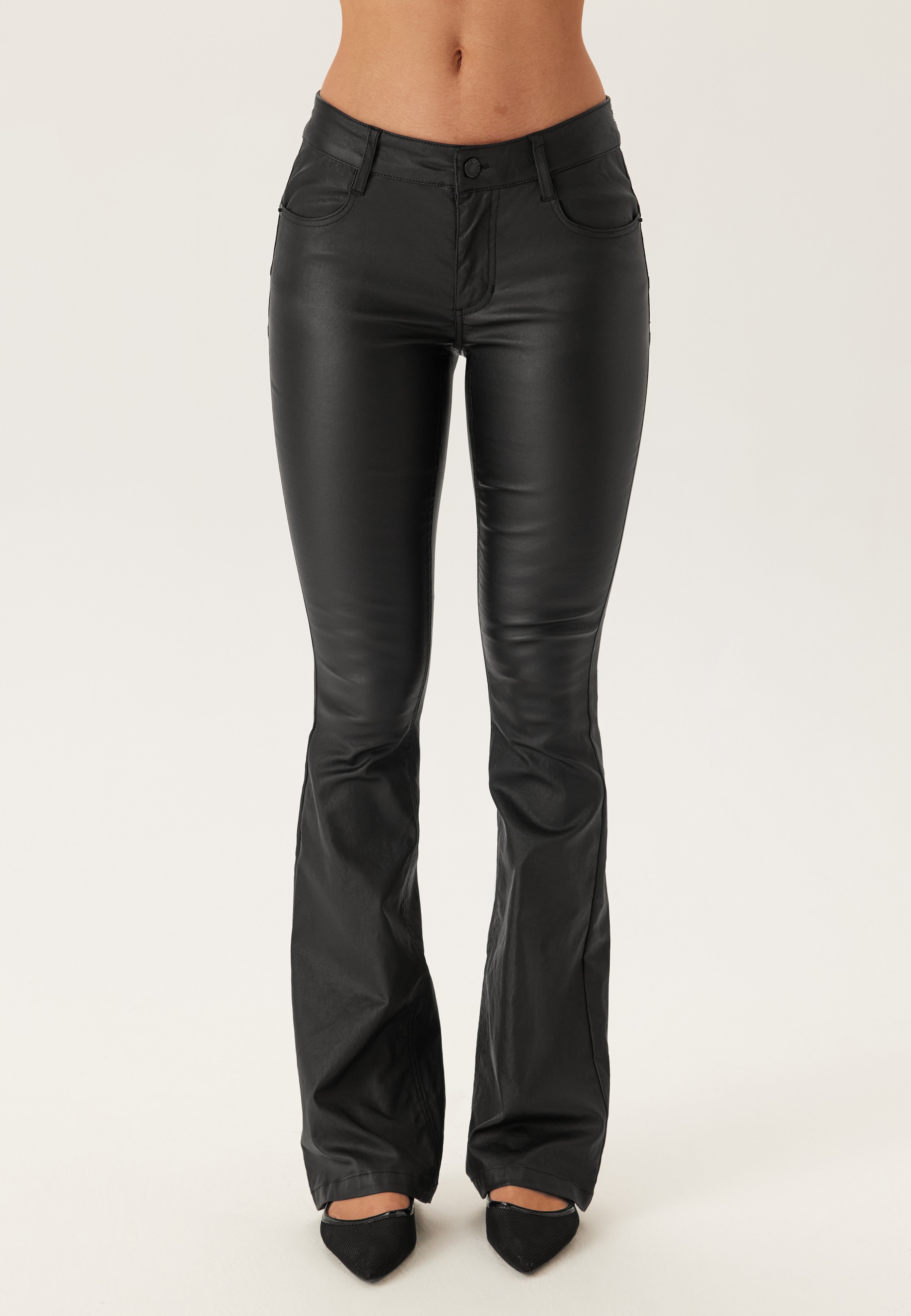 Low Waist Coated Push-Up Jeans